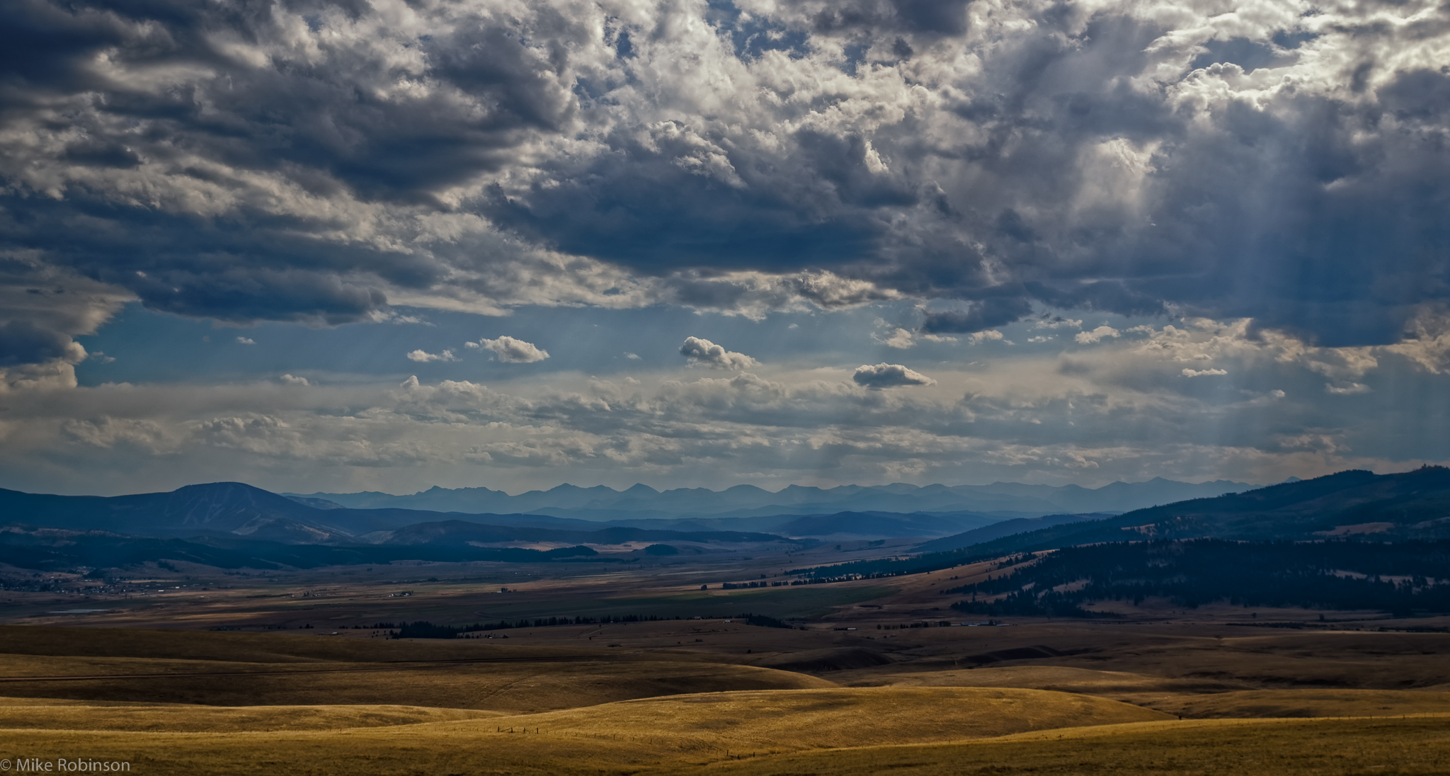 Montana_Ranch_Country_Cloudy_Day